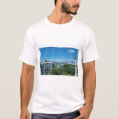 Stadtansicht mit Tag und Nacht T-Shirt (Vorderseite)