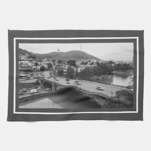 Stadtarchitektur Tiflis Georgia Geschirrtuch (Horizontal)