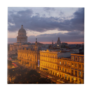 Stadtbild bei Sonnenuntergang, Havanna, Kuba Fliese