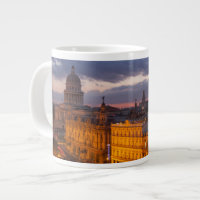 Stadtbild bei Sonnenuntergang, Havanna, Kuba