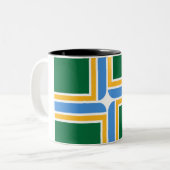 Stadtflagge von Portland Zweifarbige Tasse (Vorderseite Links)