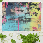 Städtische Graffiti-Collage mit kräftigen Farben Geschirrtuch (Gefaltet)