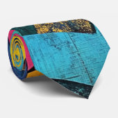 Städtische Graffiti-Collage mit kräftigen Farben   Krawatte (Gerollt)