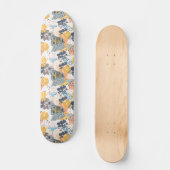Städtisches Graffiti-Straßenkunstmuster  Skateboard (Vorderseite)