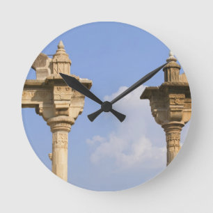 Stadtpalast, Udaipur, Rajasthan, Indien 2 Runde Wanduhr
