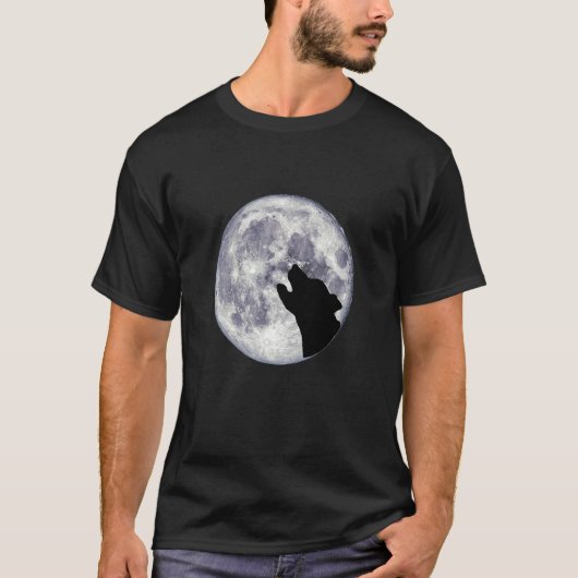 Staffordshire Bull Terrier or Pitbull Howling at T T-Shirt (Vorderseite)