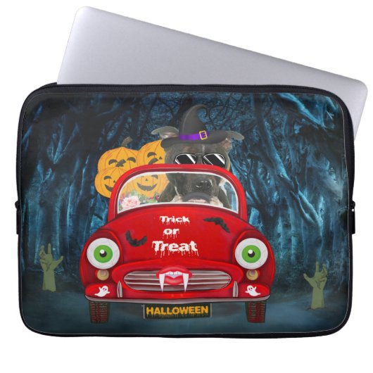 Staffordshire Dog Driving Car Beängstigend Hallowe Laptopschutzhülle (Vorderseite)