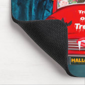 Staffordshire Dog Driving Car Beängstigend Hallowe Mousepad (Ecke)