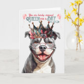 Staffordshire Dog Queen for a Day Funny Birthday Karte (Gelbe Blume)