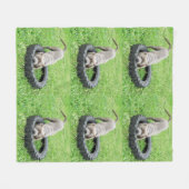 Staffy Playtime Medium Fleece Blanket. (Vorderseite (Horizontal))