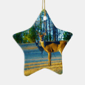 Stag / Buck Deer, hellblauer Himmel Keramik Ornament (Rechts)