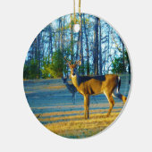 Stag / Buck Deer, hellblauer Himmel Keramikornament (Links)