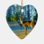 Stag / Buck Deer, hellblauer Himmel Keramikornament (Rechts)