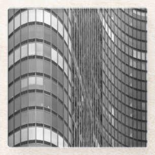 Stahl- und Glaszwischenwand von modernem Glasuntersetzer