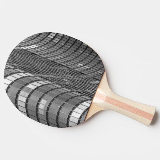 Stahl- und Glaszwischenwand von modernem Tischtennis Schläger (Seitenansicht)