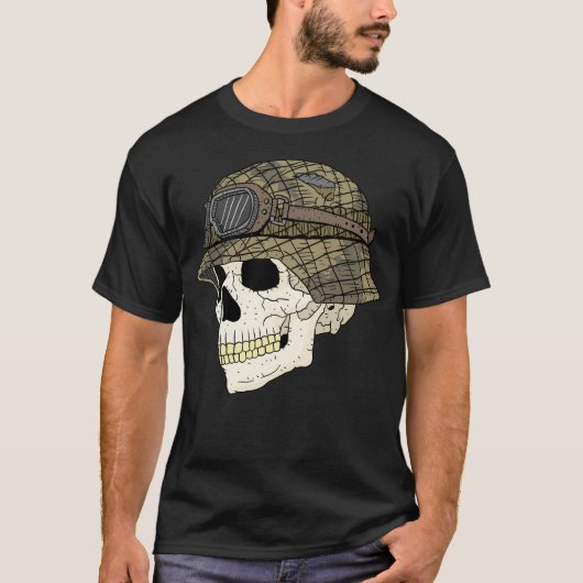Stahlhelm Helm und Schädel. T-Shirt (Vorderseite)