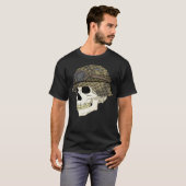Stahlhelm Helm und Schädel. T-Shirt (Vorne ganz)