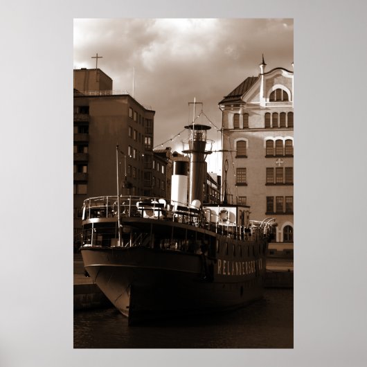 Stahlschiff vor Wohnungen Poster (Vorne)