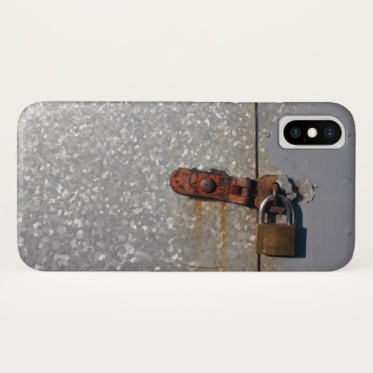 Stahltüren mit rostigem Schloss verschlossen Case-Mate iPhone Hülle (Rückseite (Horizontal))