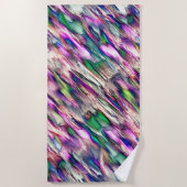 Stalagmite oder Gestein mit blassroten Farben Strandtuch (Vorderseite)