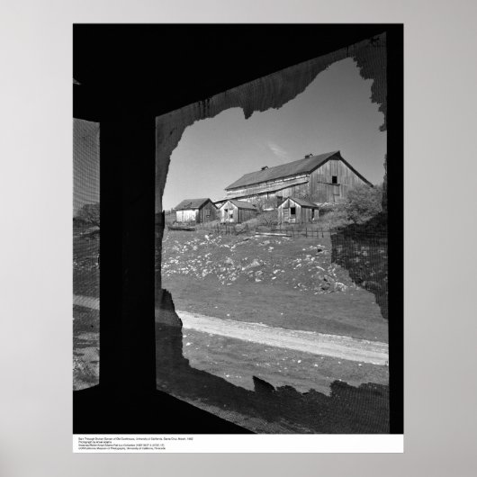 Stall durch kaputten Bildschirm des alten Kochhaus Poster (Vorne)