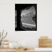 Stall durch kaputten Bildschirm des alten Kochhaus Poster (Küche)