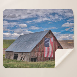 Stall mit amerikanischer Flagge  Colfax, Washingto Sherpadecke