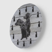 Stallholz Rustikaler schwarzer Labrador Retriever Große Wanduhr (Winkel)