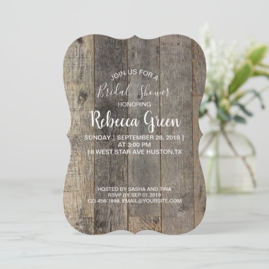 Stallholz rustikales Brautparty Einladung (Stehend Vorderseite)