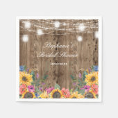 Stallholz und Sonnenblumen Brautparty Serviette (Vorderseite)