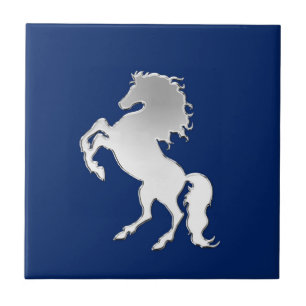 Stallion auf Navy Blue Fliese