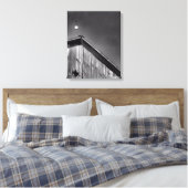 Stallpeak gegen Himmel Leinwanddruck (Insitu (Schlafzimmer))