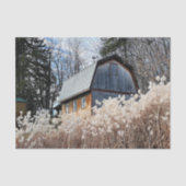 Stalwart Barn mit Blick auf ein Feld weißer Pflanz Seidenpapier (Vorderseite)