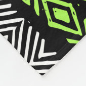 Stamm Navajo, Schwarz-weißes grünes Muster. Fleecedecke (Ecke)