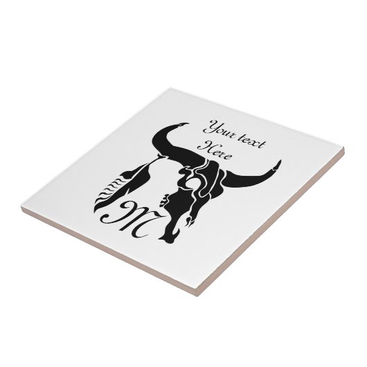 Stammanwurzelschädel mit schwarzer Feder Fliese (Seite)