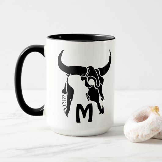 Stammanwurzelschädel mit schwarzer Feder Tasse (Mit Donut)