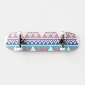 Stammes- aztekisches buntes Muster Skateboard (Horizontal)