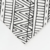 Stammes- Gekritzel 2 Fleecedecke (Ecke)