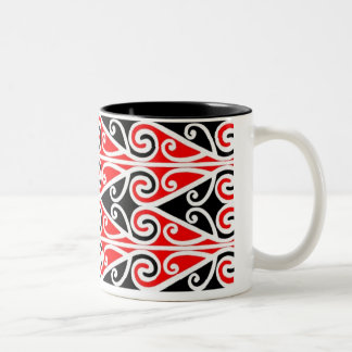 Stammes- Kunst der Maori- Entwürfe für Sie Zweifarbige Tasse