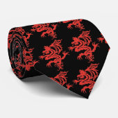 Stammes- roter Drache und Schwarzes Krawatte (Gerollt)