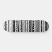 Stammes- Schwarzweiss-Muster Skateboard (Horizontal)