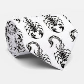 Stammes-skorpion, Stammes-skorpion, Krawatte (Gerollt)