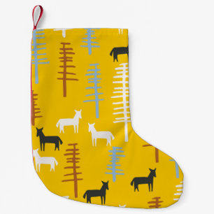 StammesHintergrund mit Pferden und Bäumen, kreativ Kleiner Weihnachtsstrumpf