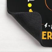 Stand: 04 08 24 Gesamt Solar Eclipse 2024 Vermont Mousepad (Ecke)