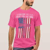 Stand Flag Kneel Cross Gott Jesus America Us Chris T-Shirt (Vorderseite)