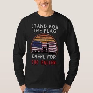 Stand für das Flag Kneel für das gefallene Patriot T-Shirt