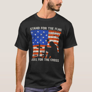 Stand für die Flagge Kneel für den Kreuzfahrer T-Shirt