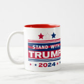 Stand mit Trump~2024~MAGA Zweifarbige Tasse (Links)