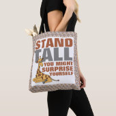 Stand Tall, Giraffe Tasche (Von Nahem)