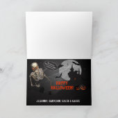Stand Up Comedian Skeleton Joke Halloween Karte (Innenseite)